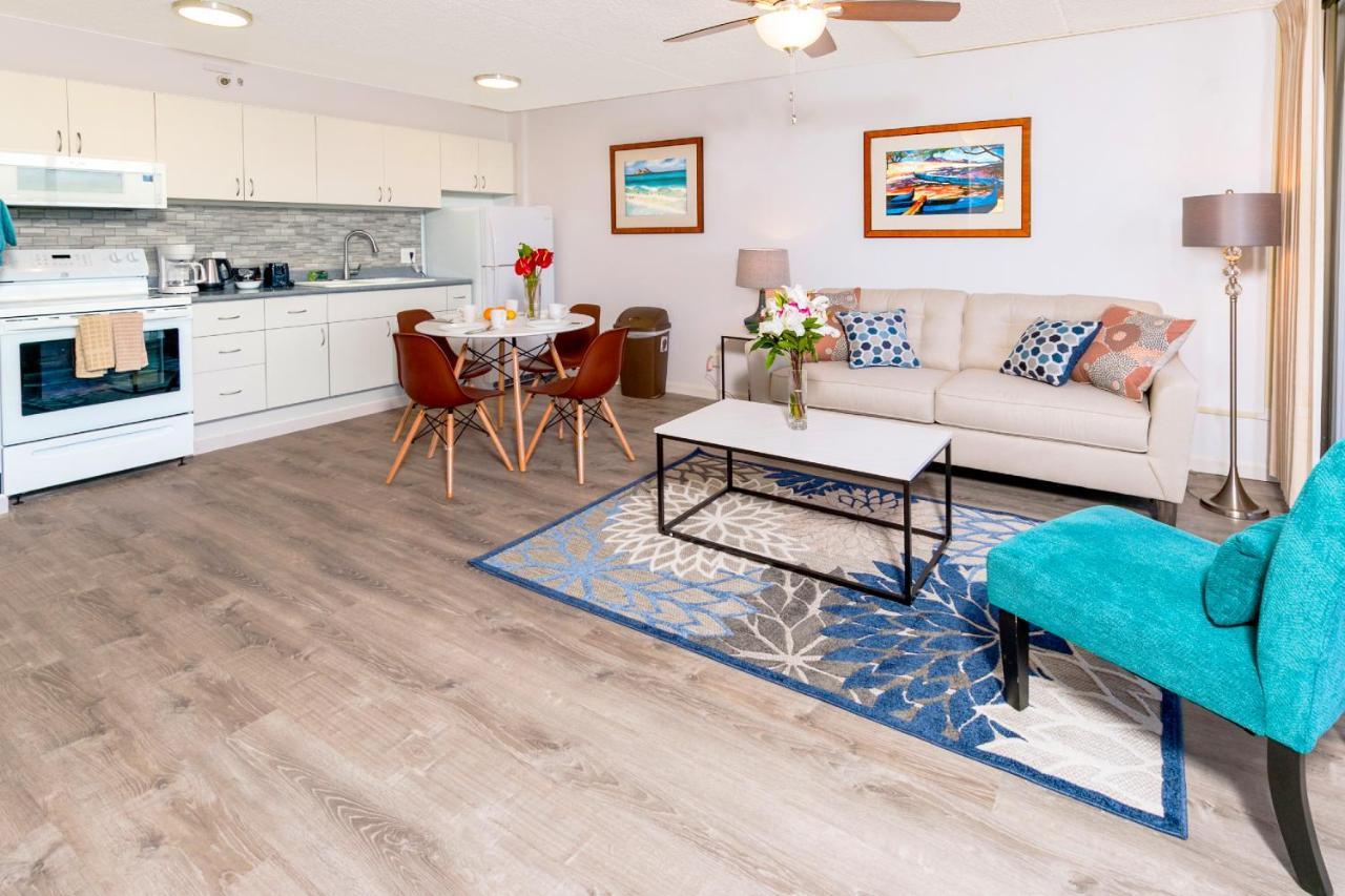 Warm Aloha Vibes, Mountain Views, Short Walk To Beach, And Free Parking Honolulu